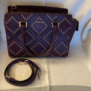 Michael Kors Selma Oxblood Handgag